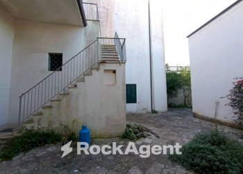 Giardino - Stabile - Palazzo corso Umberto, 77, Trepuzzi - foto 30