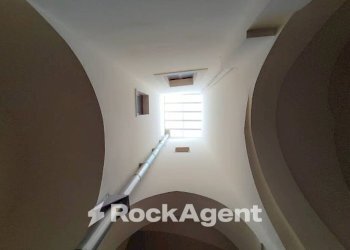 Scala - Stabile - Palazzo corso Umberto, 77, Trepuzzi - foto 39