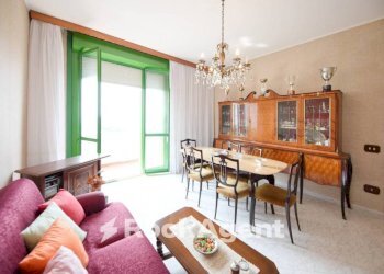 Salone - Quadrilocale via della Benedicta, Genova (zona Voltri) - foto 4