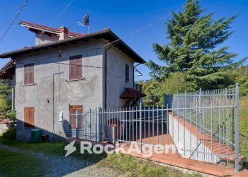 Villa Località Pian Siriti, 286, Ponzone - foto 1