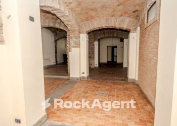 Negozio via Del Macello, 30, Viterbo - foto 20