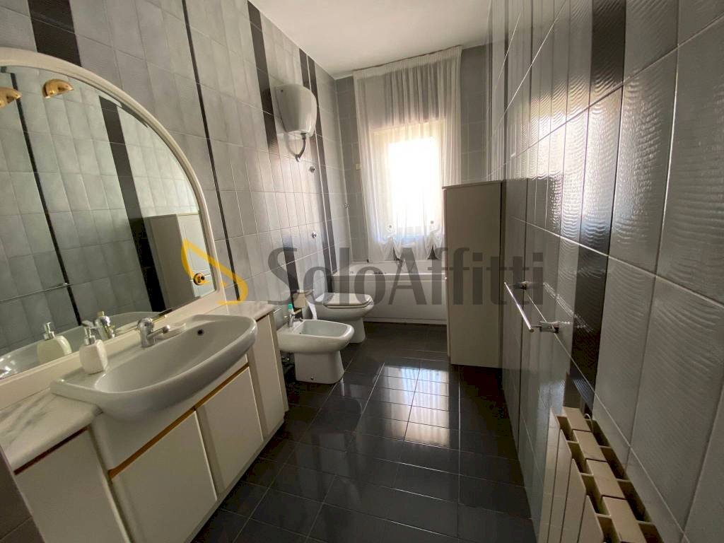 Bagno - Quadrilocale via Melfi, Sciacca - foto 2