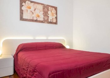 Camera da letto - Trilocale via Mare di Bering, Roma (zona Lido di Ostia) - foto 12