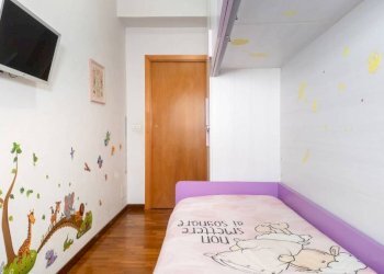 Camera da letto - Trilocale via Mare di Bering, Roma (zona Lido di Ostia) - foto 21