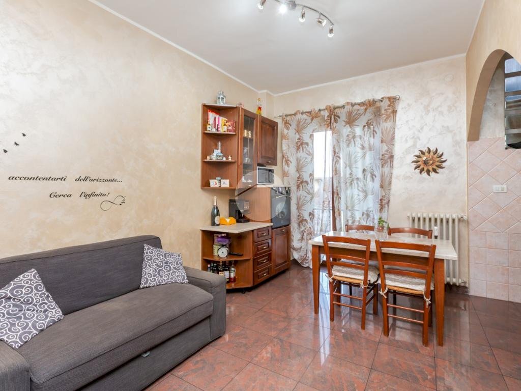 Bilocale Via Carlo Lorenzini, Torino (zona Borgo Vittoria) - foto 2