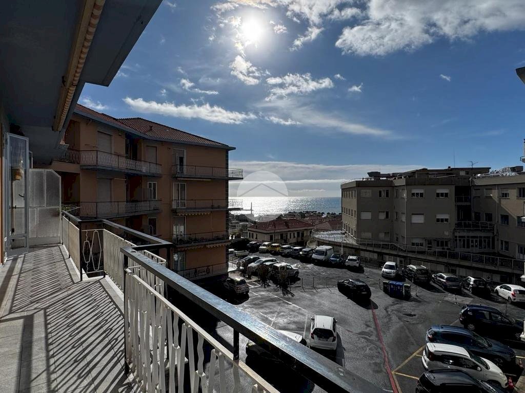 Apartment Via Sant'Agata, Imperia - photo 1