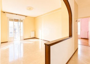 Apartment Via Sant'Agata, Imperia - photo 1