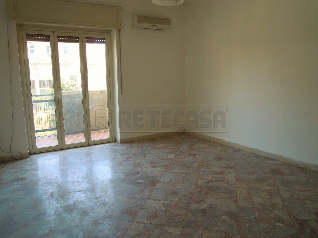 DSCN3037 (1024x768).jpg - Office Via Libertà 12, Caltanissetta - photo 2