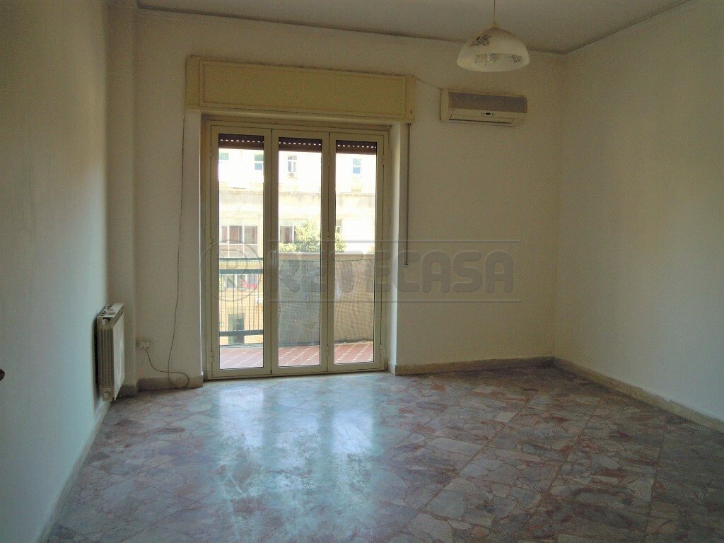 DSCN3038 (1024x768).jpg - Office Via Libertà 12, Caltanissetta - photo 3