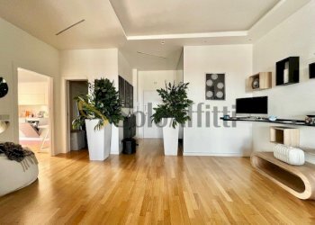 IMG_7733.jpeg - Trilocale Viale John Fitzgerald Kennedy 50, Bari (zona Poggiofranco) - foto 1