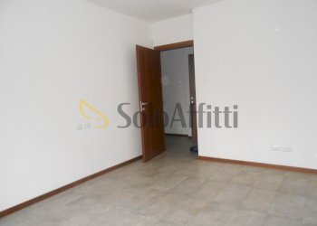 CAMERA - Three-room apartment Via Madonna, San Martino Siccomario - photo 11