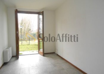 CAMERA - Three-room apartment Via Madonna, San Martino Siccomario - photo 12