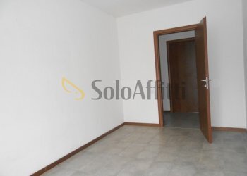 CAMERA - Three-room apartment Via Madonna, San Martino Siccomario - photo 13