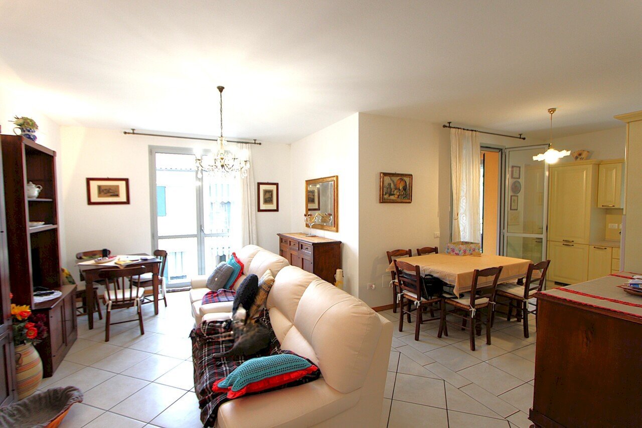 IMG_9489.JPG - Appartamento Piazza Lorenzo D' Auria 3, Valsamoggia - foto 2