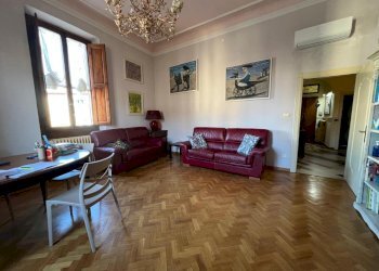 WhatsApp Image 2026-02-27 at 17.25.56 (15).jpeg - Quadrilocale Piazza Bernardo Tanucci, Firenze (zona Santa Maria Novella) - foto 1