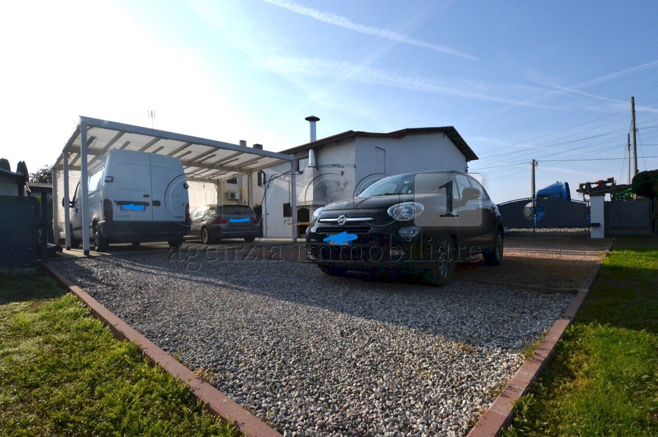 POSTI AUTO - Casa indipendente Via Fiume, Piazzola sul Brenta - foto 3
