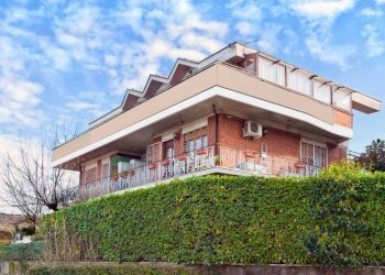 WhatsApp Image 2026-02-21 at 10.22.43 (2).jpeg - Trilocale Via Campi d'Annibale 16, Grottaferrata - foto 1