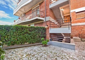 WhatsApp Image 2026-02-21 at 10.22.43.jpeg - Trilocale Via Campi d'Annibale 16, Grottaferrata - foto 3