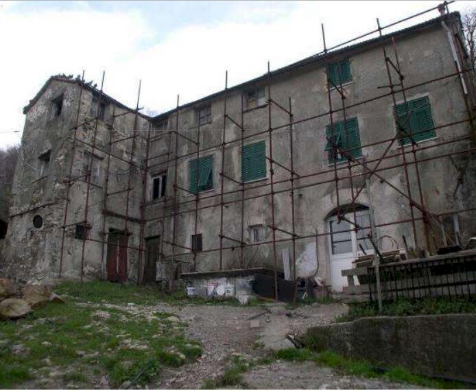 3.jpg - Independent house at auction Via Madonna delle Vigne 24, Genova - photo 2