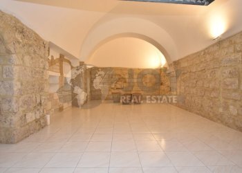 1.JPG - Box Via Ludovico Maremonti 6, Lecce - photo 1