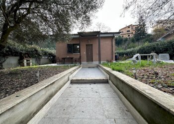 WhatsApp Image 2025-12-29 at 5.20.40 PM (1).jpeg - Villa Via Svetonio 15, Guidonia Montecelio - photo 13