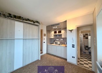 WhatsApp Image 2026-02-24 at 18.26.19 (3).jpeg - Monolocale Via Eugenio Calò, Firenze (zona Santa Maria Novella) - foto 1