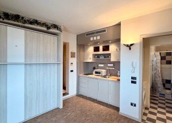 WhatsApp Image 2026-02-24 at 18.26.19 (2).jpeg - Monolocale Via Eugenio Calò, Firenze (zona Santa Maria Novella) - foto 2