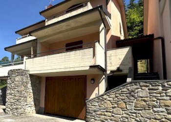 esterni - Villa Via dell'Appennino, Vernio - foto 2