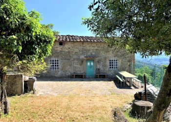 giardino - Rustico Via della Casciaia, Vaiano - foto 4