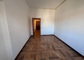 IMG_2772.JPG - Quadrilocale Via Carlo Alberto 27, Torino (zona Centro) - foto 6