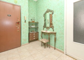 Roveda 1-4.JPG - Four-room apartment Via Giovanni Roveda 25, Torino (neighborhood Mirafiori Sud) - photo 8