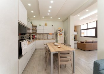 Via Oberdan 13 Motta (31).jpg - Villa Via Oberdan 7, Motta Sant'Anastasia - foto 16