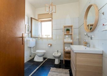 bagno via macaluso 1.jpg - Trilocale Via Firenze 112, Aci Castello - foto 5