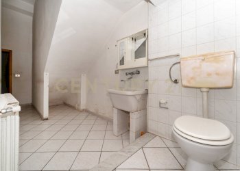 Via Gobetti 18 Adrano (26).jpg - Quadrilocale Via P. Gobetti 8, Adrano - foto 25