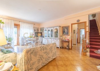 8.jpg - Attico Via di Torre Morena 100, Roma - foto 4