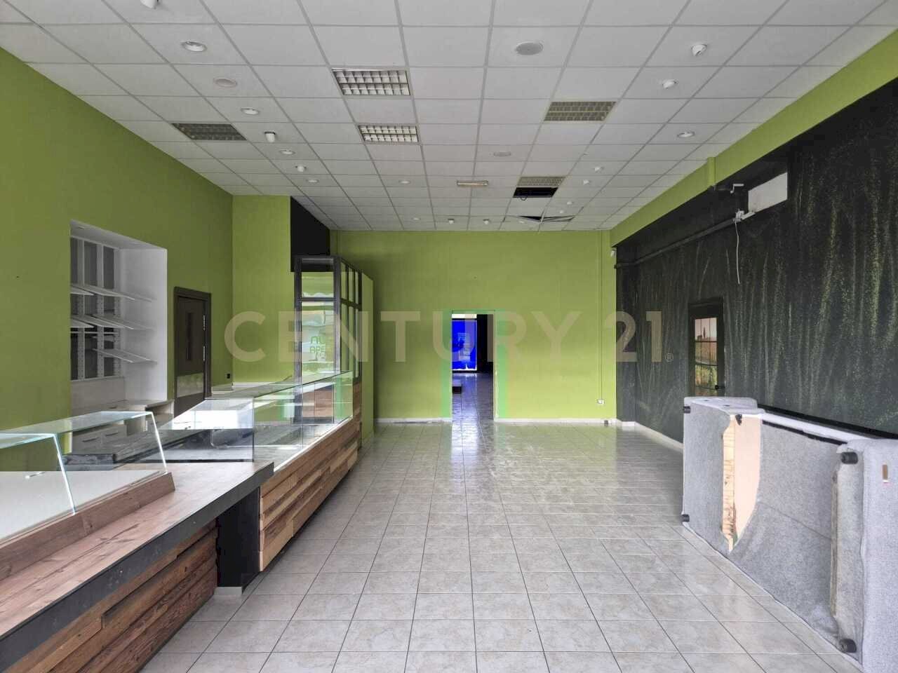 foto 2 sala 2.jpeg - Locale Commerciale Cerro Sughero, Campagnatico - foto 2