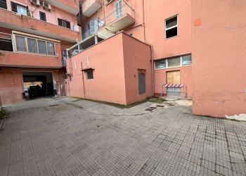 3f7f982d-b46a-473b-aea1-3fa943bf9ade.jpg - Magazzino Via Alfredo Baccarini 13, Nettuno - foto 1