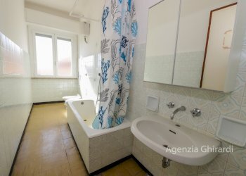 6.0 bagno.jpg - Appartamento VIA ALFREDO D'ANDRADE 34, Genova (zona Sestri Ponente) - foto 14