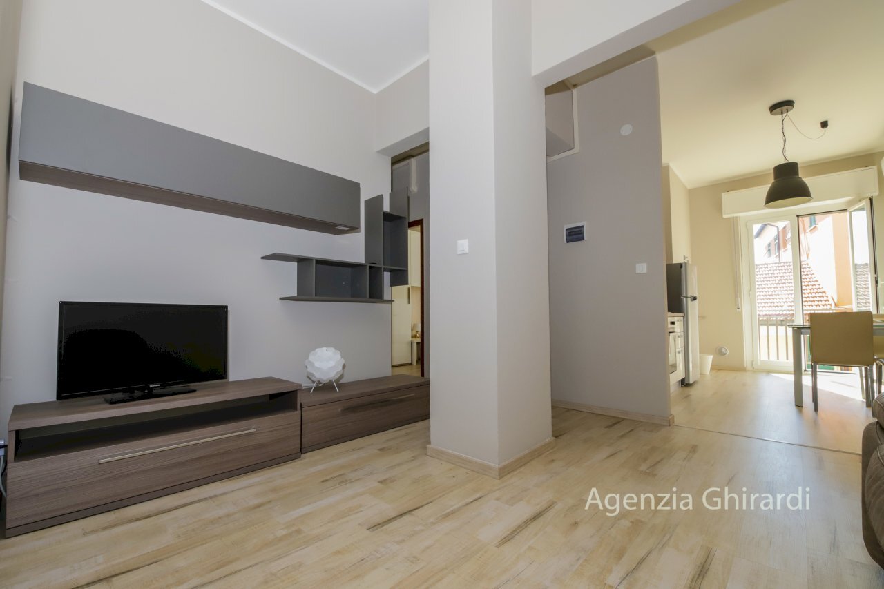 1.1 soggiorno.jpg - Four-room apartment VIA ALFREDO D'ANDRADE 34, Genova (neighborhood Sestri Ponente) - photo 2