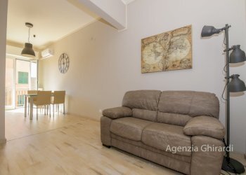 1.0 soggiorno.jpg - Quadrilocale VIA ALFREDO D'ANDRADE 34, Genova (zona Sestri Ponente) - foto 1