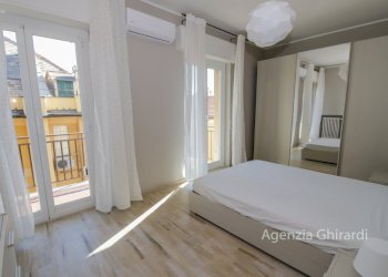 4.3 camera1.jpg - Quadrilocale VIA ALFREDO D'ANDRADE 34, Genova (zona Sestri Ponente) - foto 12