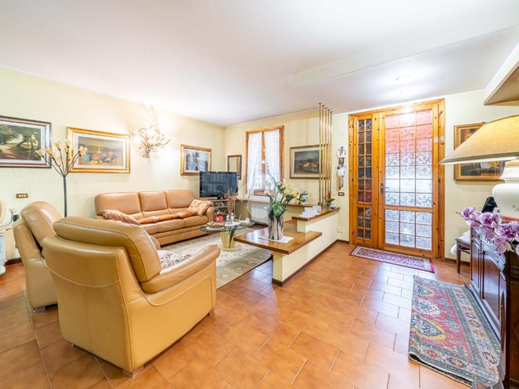 Villa a Schiera Via Francesco Panini, Modena (zona Madonnina) - foto 1