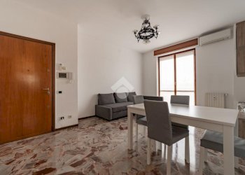 Bilocale Via Cesare Battisti, Paderno Dugnano - foto 1