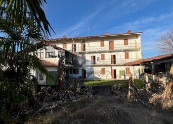 Casa indipendente Via I maggio, Divignano - foto 2