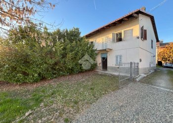 Casa indipendente Via La Serra, Vaglio Serra - foto 1