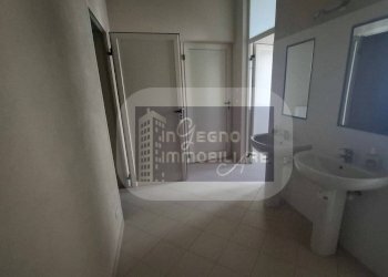 Negozio Piazza Carlo Alberto, Carignano - foto 8