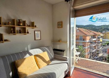 Two-room apartment San Bartolomeo al Mare - photo 4