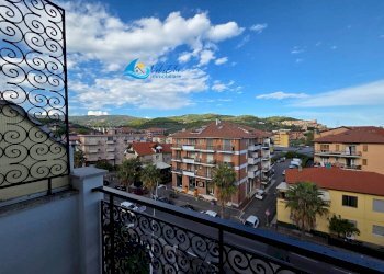 Two-room apartment San Bartolomeo al Mare - photo 29