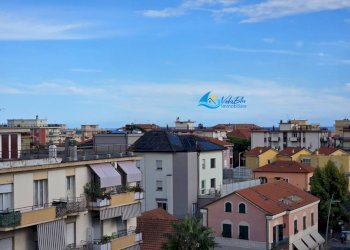 Two-room apartment San Bartolomeo al Mare - photo 32