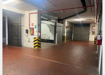Posto Auto Genova - foto 9